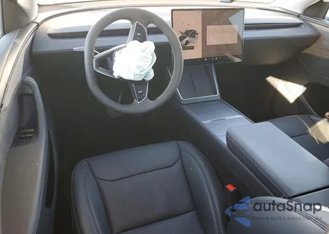 2026 Tesla Model Y z USA, uszkodzony, nr VIN 7SAYGDED2TF389119